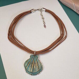 St. Thomas, NWOT, Large turquoise gold shell chord fashion necklace